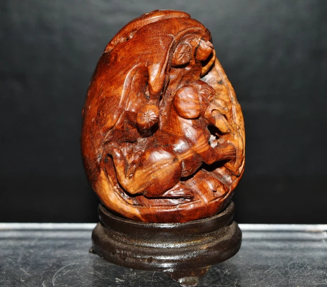 Chinese Hainan Huanghuali root carved dog sculpture 海南黄花梨根雕狗本命年