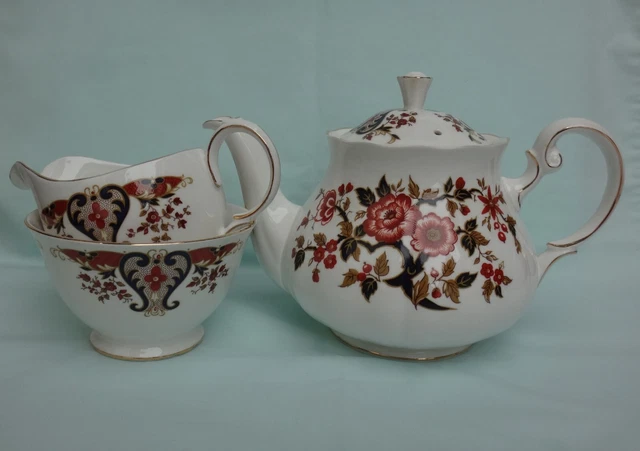 Colclough Bone China Teapot, Milk & Sugar 'Royale' design