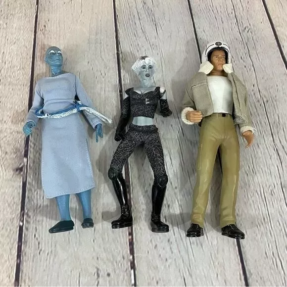 Farscape Lot of 3 Figures Chiana, Zotoh Zhaan, and John Crichton Figures