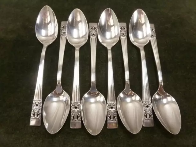 8 Vintage Oneida Coronation pattern silver plated Dessert Spoons Hampton #3