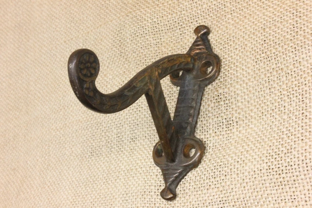 Old Flower Coat Hook Bath Robe House Farm Wardrobe Fancy cast Iron