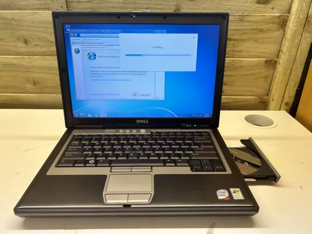 Dell Laptop Latitude D630 Intel Centrino + CD ROM Drive