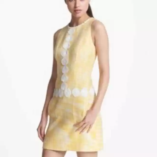 Laundry by Shelli segal yellow tweed daisy appliqué sheath dress size 4