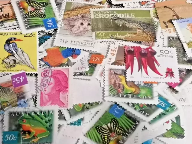 THEMATICS FROM AUSTRALIA SORTING BAGFULL 25gm LOTS OF THEMES FEW HUNDRED STAMPS