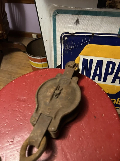 Antique Old Cast iron Star Brand Hay Trolley Carrier Barn Drop Rope Pulley USA 3