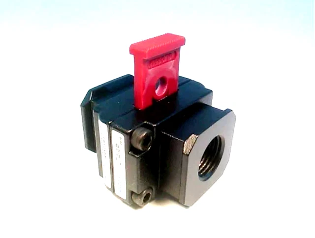 Fabco-Air Lt4-4P 3-Way Lockout/Tagout Valve *C2