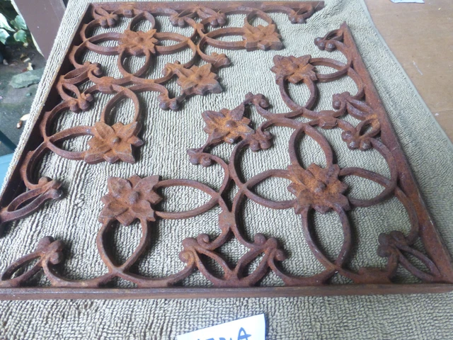 2 Vintage Antique Ornate Victorian Floral Shelf Brackets 6721 A