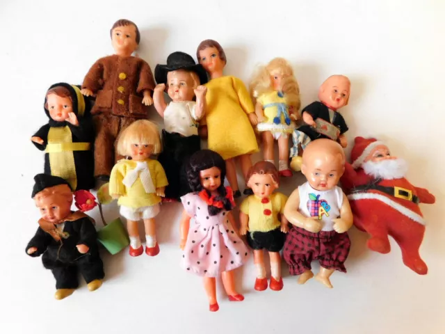 16) TURTLE including a 12-piece DOLL bundle for the DOLLHOUSE