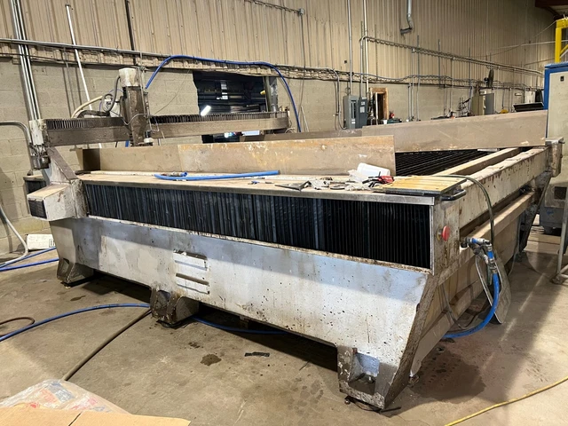 Flow Waterjet PRO WJP2031 30SA-60 30hp 60K Intensifier 6'x10' Cutting area