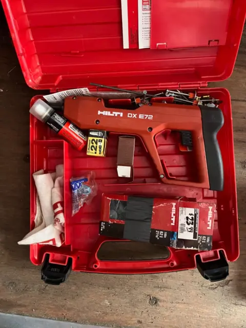 HIlti dx E72, powder actuated tool with extras