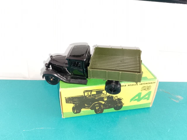 miniature 1/43 en boite CCCP URSS RUSSE camion benne kamaz kama3 4310 beige 4x4