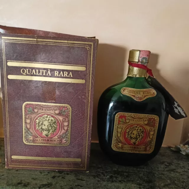 Brandy Vecchia Romagna Qualità Rara bottiglia vintage numerata   CON SCATOLA