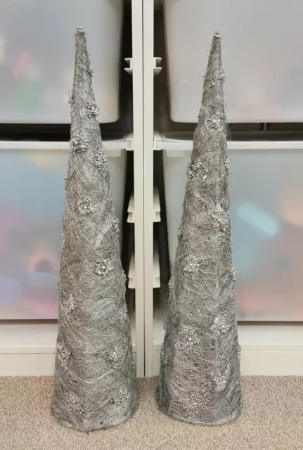 Set 2X 2 Fuß hoch gewebt Silber Glitzer Perlen Weihnachtsbäume Top Zustand