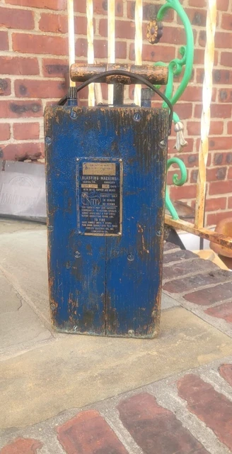 Fidelity Electric Co, Blasting Machine Model 430 Plunger 30 Cap