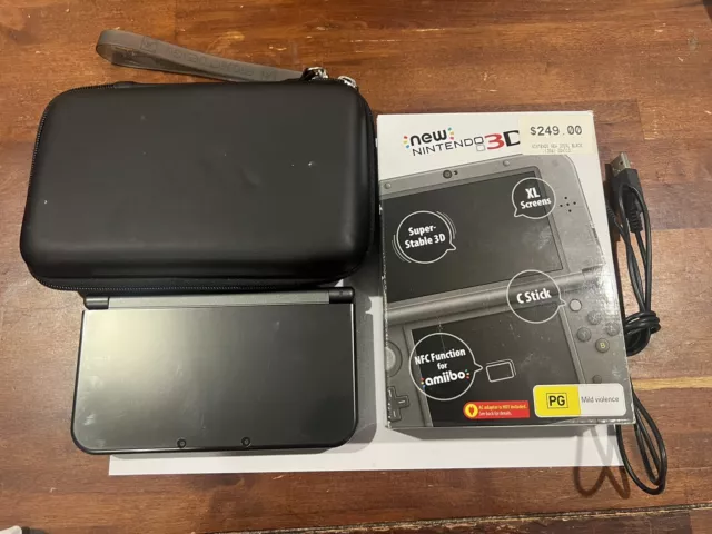 New Nintendo 3ds Xl With Box And Charger, Excellent Condition