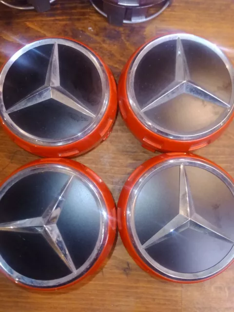 4x Original  Mercedes AMG Nabendeckel Rot Schwarz Neuwertig A0004000900