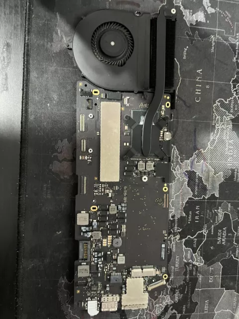 Apple Macbook pro A1502 scheda logica non testata