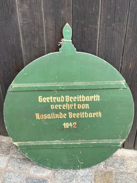2/6/1122  großes rundes Kuchenbrett  Backbrett bemalt Deko antik um 1900