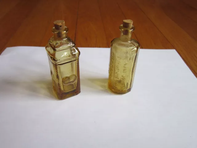 Mini Bottles Glass Gold Amber Yellow Corks 3" Wheaton Richmond VA & Apple Phila.