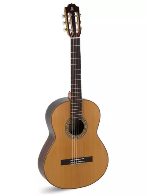 Guitare Classique Admira Série Professionnel A10 Planche Cèdre Massif
