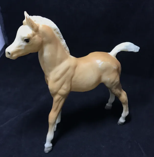 Vintage Breyer Molding Co. Colt Glossy Tan Blonde 6 Inches Tall Cute Colt