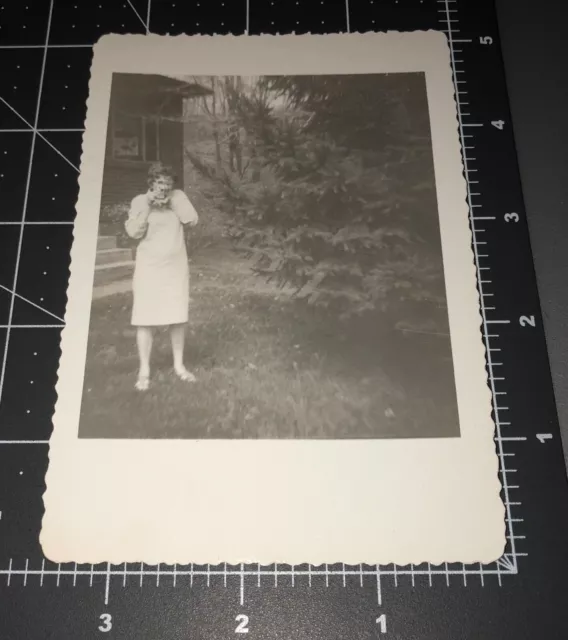 1950s Woman W Camera Female Photographer Vintage Snapshot Photo 18 95