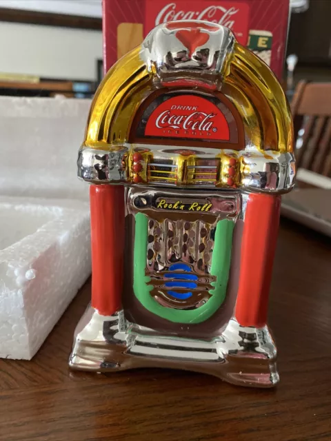 Coca Cola JUKEBOX SALT & PEPPER SHAKER Set - Coke and a Song - New In Box