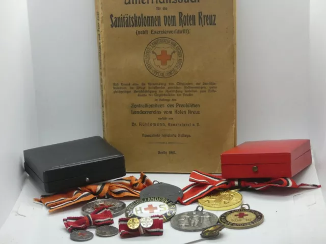 18847/ 1.WK Rotes Kreuz Konvolut / Nachlass einer Krankenschwester Orden usw.