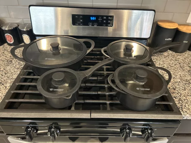https://www.picclickimg.com/QlIAAOSwKzFkf8qJ/Masterclass-Premium-Cookware-8-pc-Modern-Black-Set-4-Pans.webp