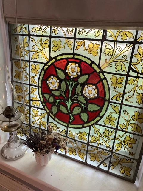 ANTIQUE VICTORIAN TUDOR Theme Leaded stained glass window Brilliant ...
