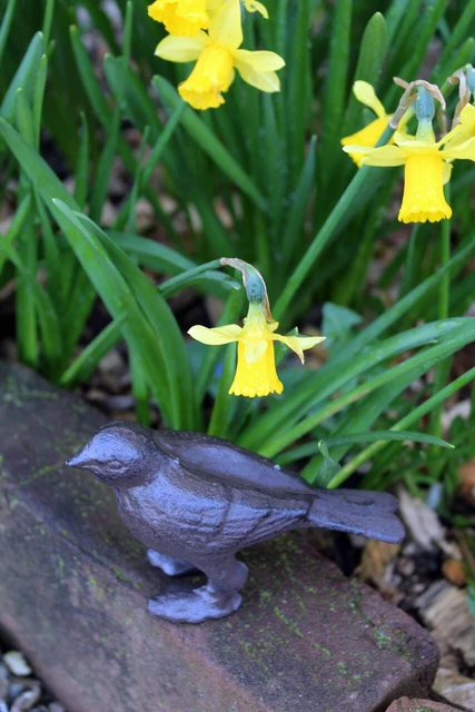 Gartenfigur Vogel Gusseisen antikbraun Dekofigur Gartendeko Landhausstil Vögel