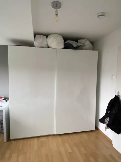 IKEA Kleiderschrank