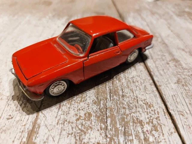 Mebetoys A-9 Fiat 1100 R Serie Europa Mebetoys A-9 Fiat 1100 R Serie Europa