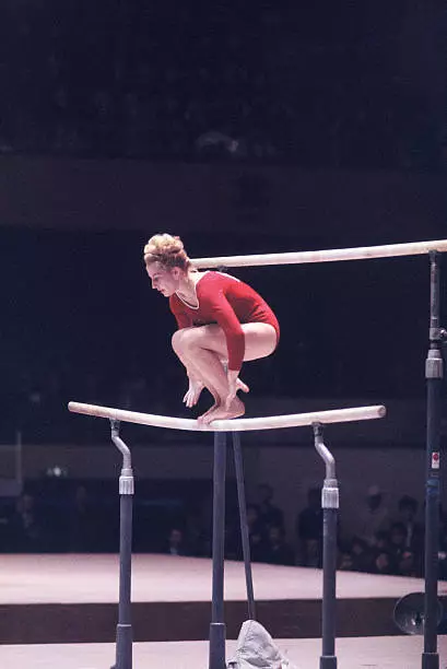 Vera Caslavska Of Czechoslovakia Competes In The Uneven Bars Of 1964 Old Photo 1