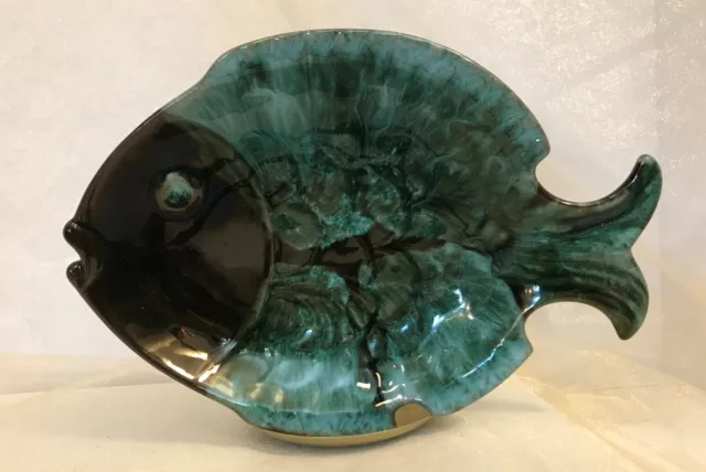 Vintage Decorative Mid-Centure Blue Mountain Pottery Fish Plate MCM BMP Green