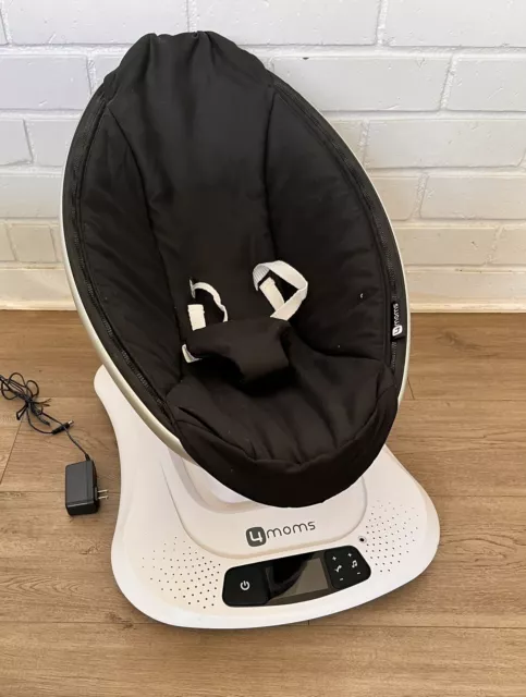 4moms MamaRoo 4.0 Multi-Motion Bluetooth Plush Baby Swing Model 1037