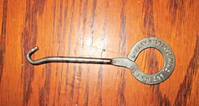 Antique Metal Kinney's Advertising Shoe Button Hook, 3 1/4" long, 44 E. King