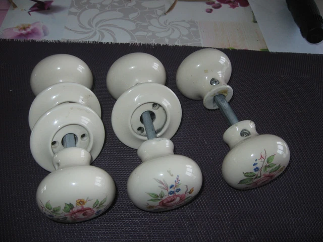boutons de porte en porcelaine décor roses + rosaces