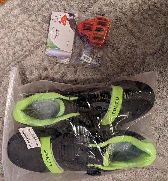 what spin shoes are compatible with peloton