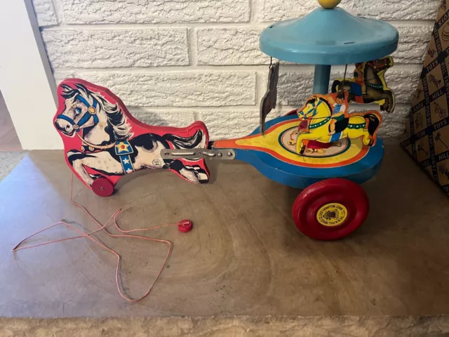 RARE Antique Hill Brass Co. #918 Merry Go Round Horse Drawn  pull toy +box