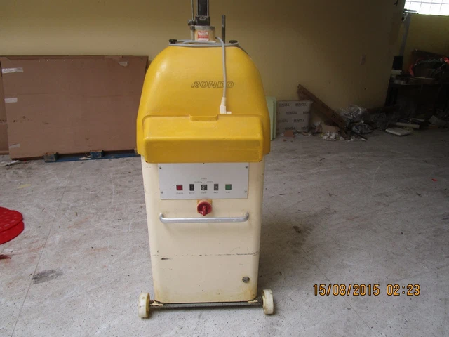 Seewer Rondo 30 tlg Brötchenpresse / Teigteilmaschine Klievmaschine