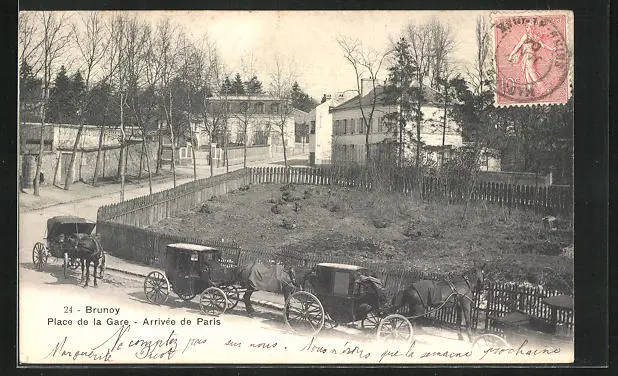 CPA Brunoy, Place de la Gare, Arrivée de Paris 1904
