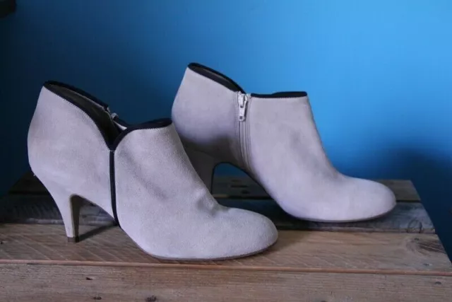 Bottines à talon crème, beige, daim, Naf Naf, 41 Neuves
