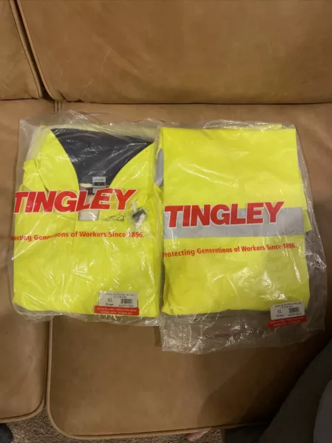 Tingley FR Rain Jacket With Hood And Bibs Size XL