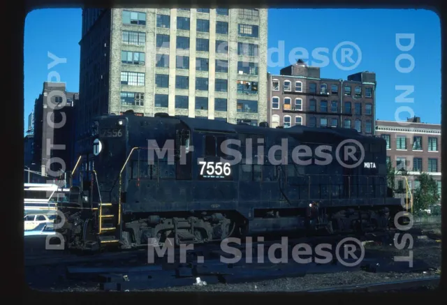 Original Slide MBTA Boston /Penn Central Paint GP9 7556 Psgr S.Station Boston MA