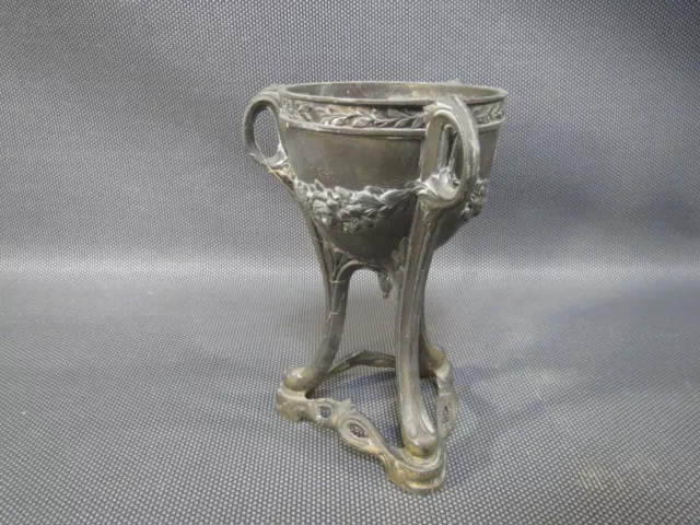 Ancien petit vide poche coupe en régule art nouveau design 20ème french antique