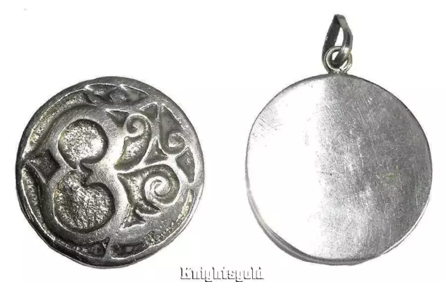 Locket Pendant Aum Om Buddhist Hindu Jainism Talisman Silver Metal Charm 3 cm