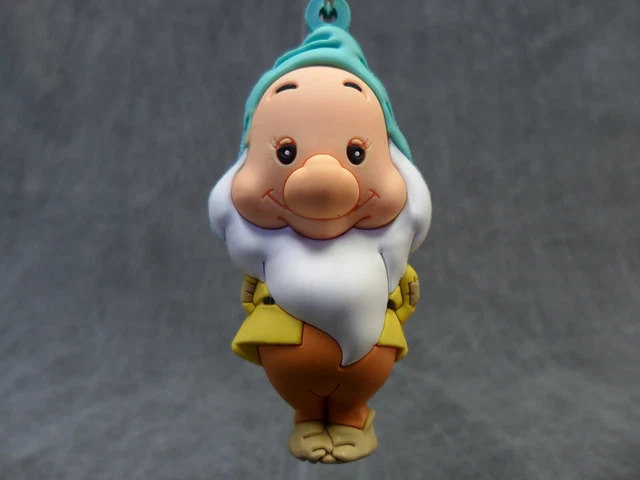 Disney Snow White NEW * Bashful Clip * Blind Bag Seven Dwarfs Monogram