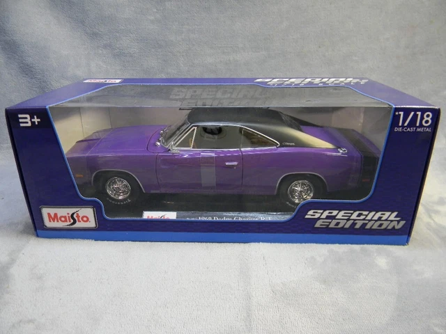 MAISTO 1/18 - DODGE CHARGER RT - 1969 31387PUR