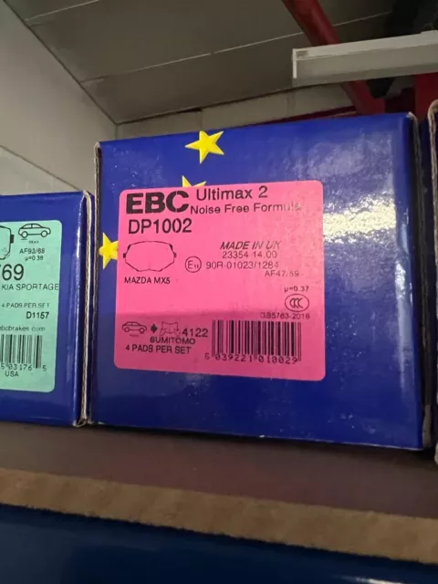 EBC vorne Ultimax Bremsbeläge für Mazda MX5 MK1 1.8/MX5 MK2 1.6/1.8 16 V 1,8IT